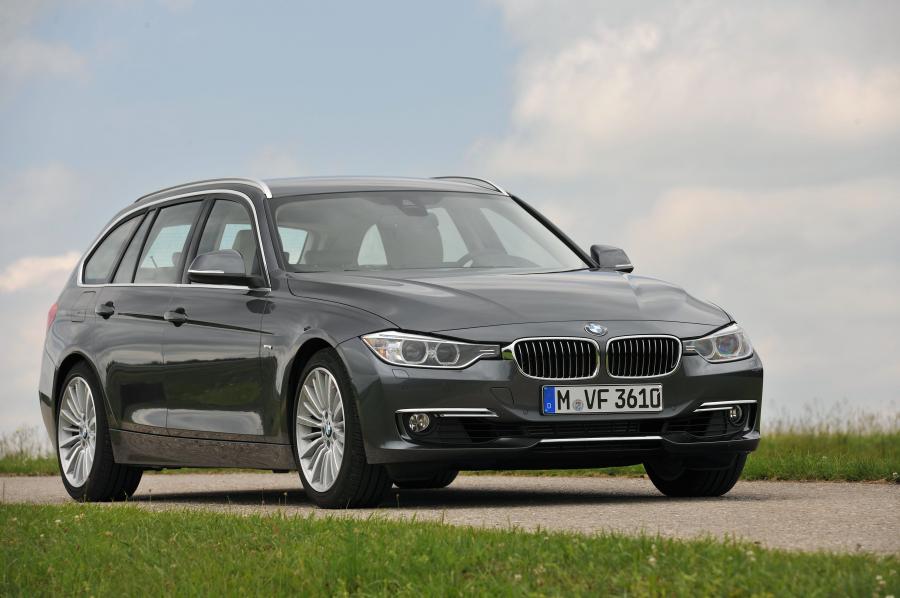  BMW 328i Touring Luxury 2012 года  (фото 1 из 200)